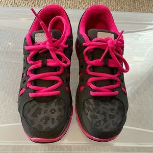 Women’s gray and hot pink leopard Nike sneakers